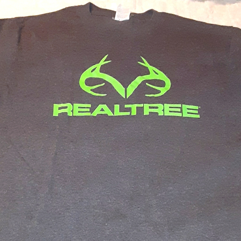 Mens realtree deer antlers t-shirt